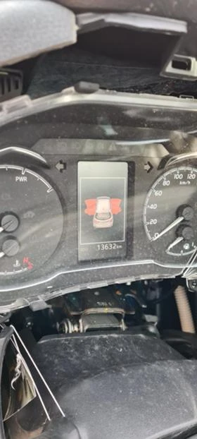 Toyota Yaris 1.5 hybrid, снимка 9