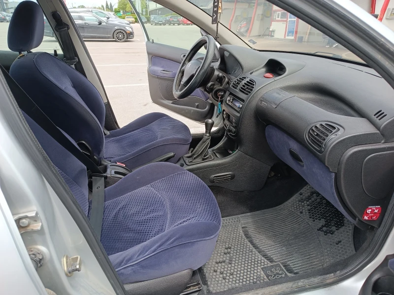 Peugeot 206 1.4 HDi, снимка 7 - Автомобили и джипове - 48554471