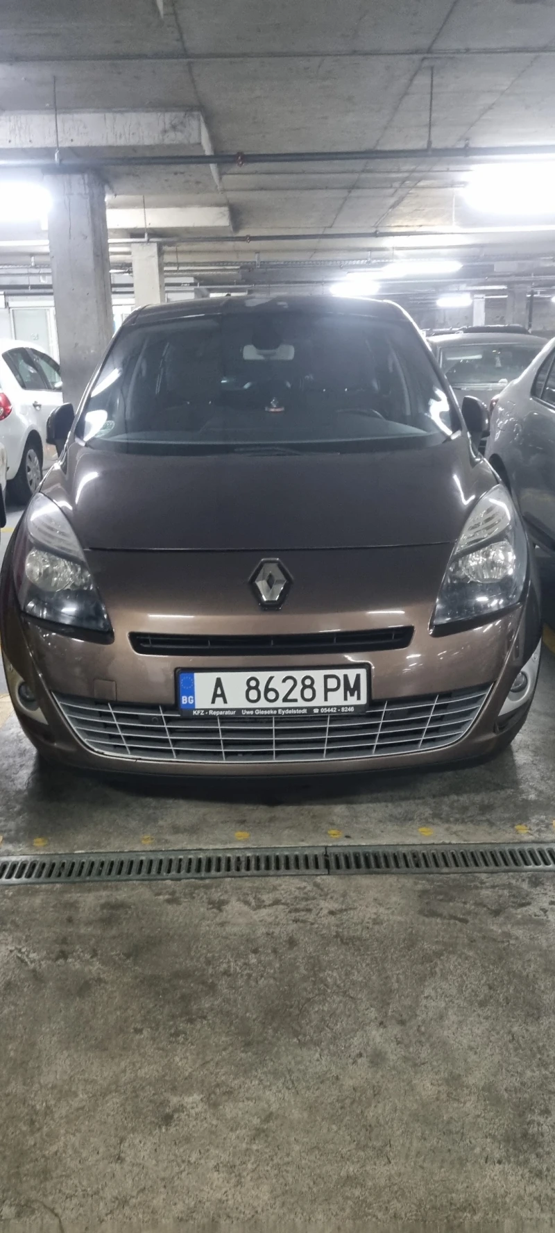 Renault Scenic 2011  отлична , снимка 4 - Автомобили и джипове - 47757421