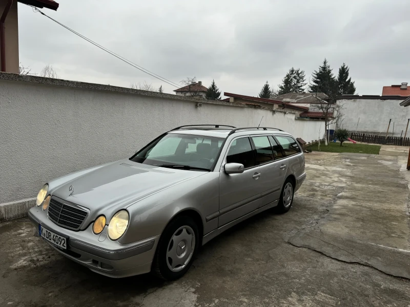 Mercedes-Benz E 270, снимка 2 - Автомобили и джипове - 48474335