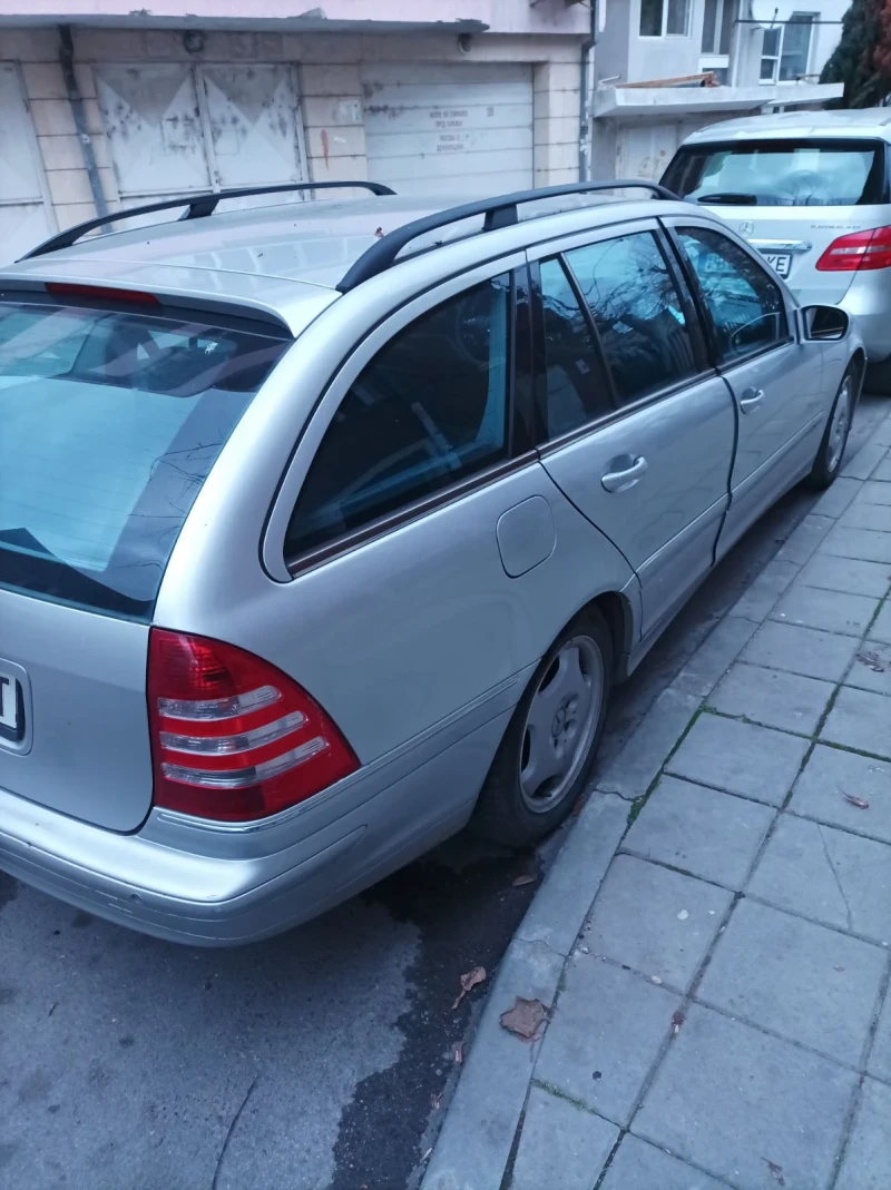 Mercedes-Benz C 200 Kompressor, снимка 13 - Автомобили и джипове - 48675062