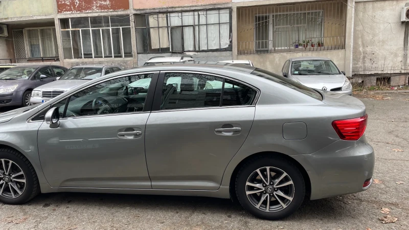 Toyota Avensis, снимка 2 - Автомобили и джипове - 48928503