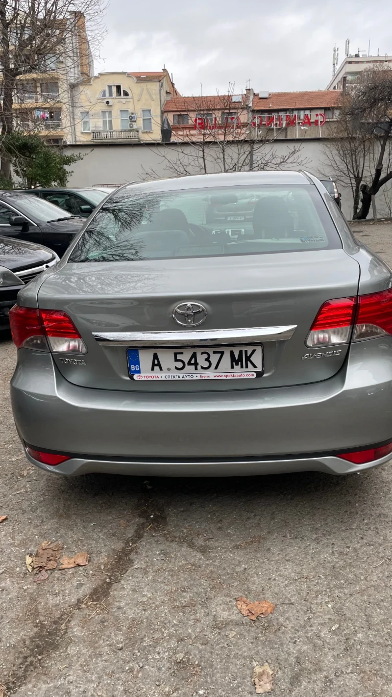 Toyota Avensis, снимка 12 - Автомобили и джипове - 48928503