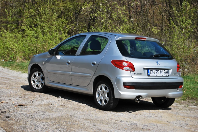 Peugeot 206 Plus* 86700 km* 1.1I* Euro 5* , снимка 2 - Автомобили и джипове - 52261011