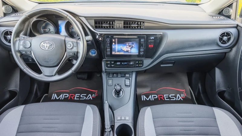 Toyota Auris 1.8i hybrid 122000хил.км.!!!, снимка 10 - Автомобили и джипове - 51772589