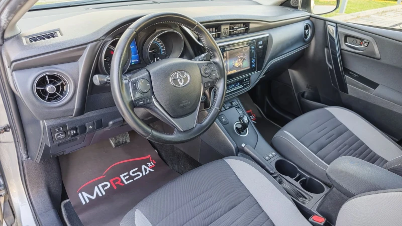Toyota Auris 1.8i hybrid 122000хил.км.!!!, снимка 8 - Автомобили и джипове - 51772589