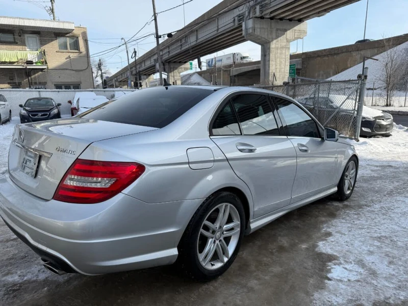 Mercedes-Benz C 300 Sport* 4MATIC* АвтоКредит* (ЦЕНА ДО БГ), снимка 3 - Автомобили и джипове - 53206291