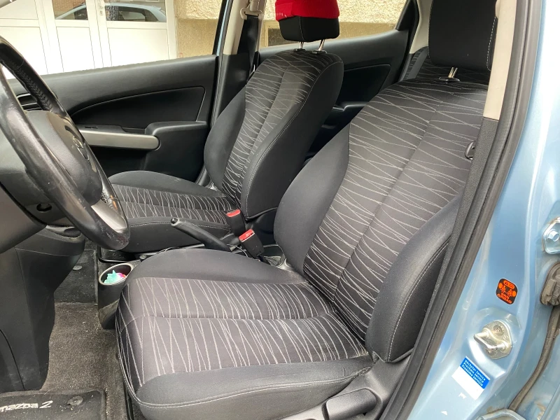 Mazda 2 1.3 два компл гуми , снимка 8 - Автомобили и джипове - 53295057