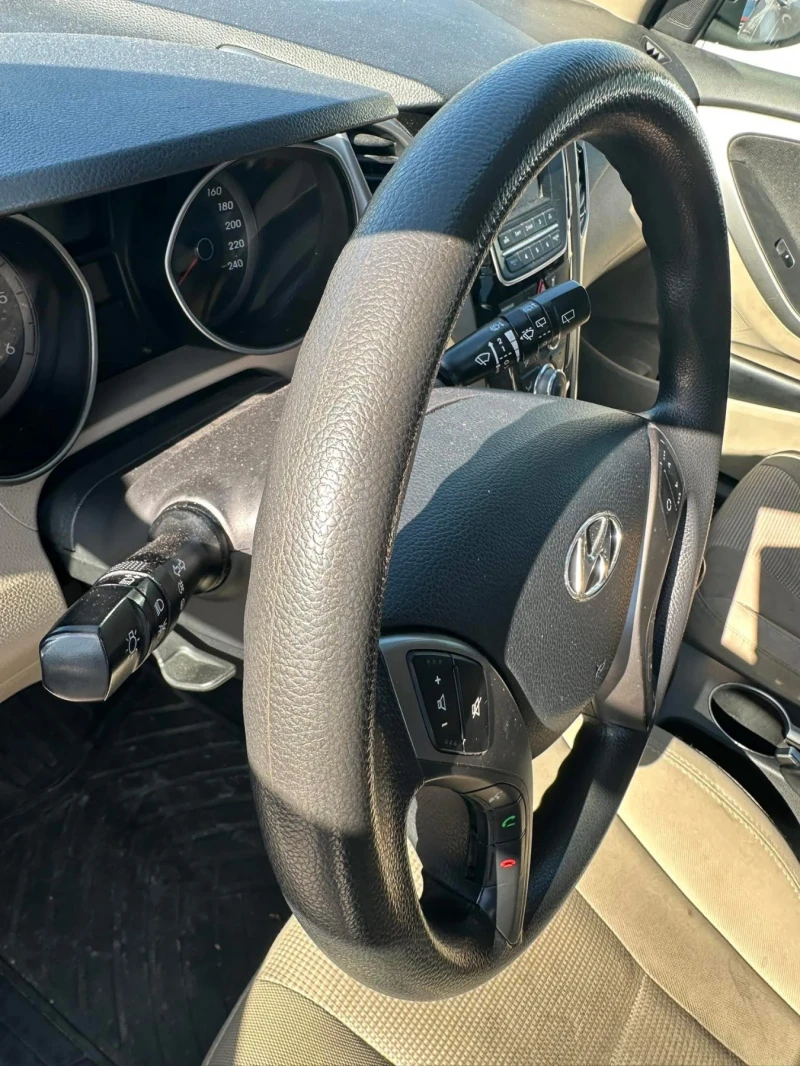 Hyundai I30 1.6 CRDI, снимка 7 - Автомобили и джипове - 53598903