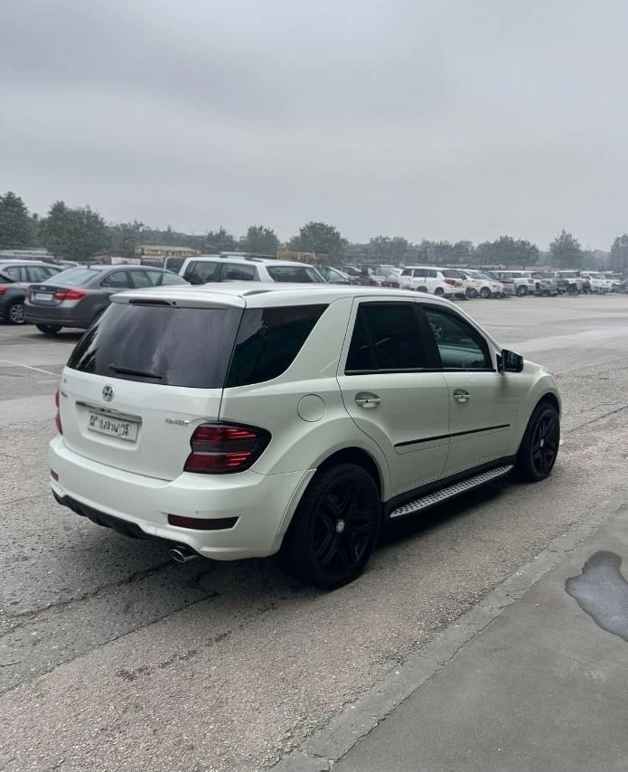 Mercedes-Benz ML 550  - изображение 6