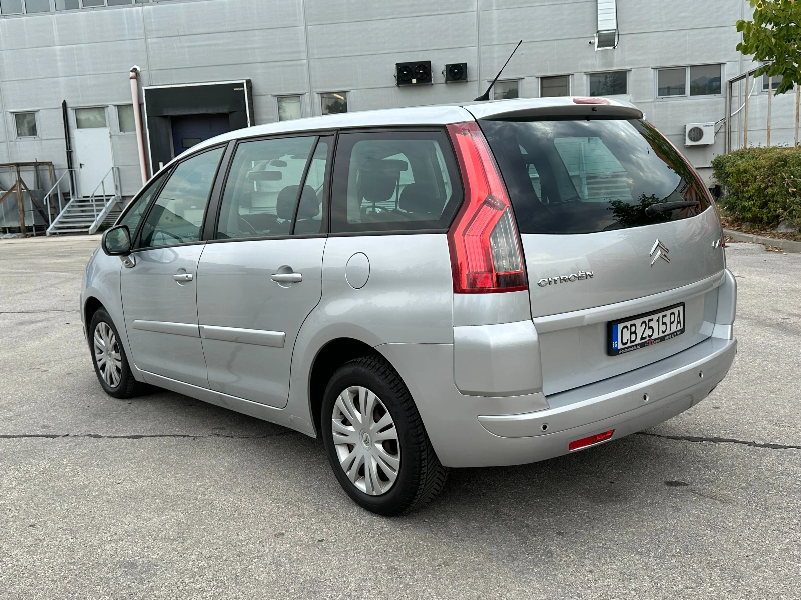 Citroen C4 Picasso 2.0 HDI - изображение 3