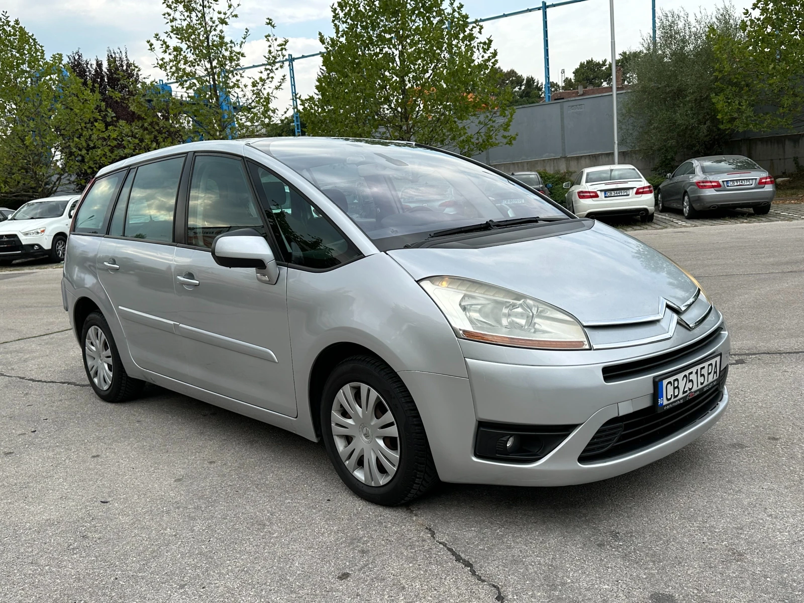 Citroen C4 Picasso 2.0 HDI - изображение 6