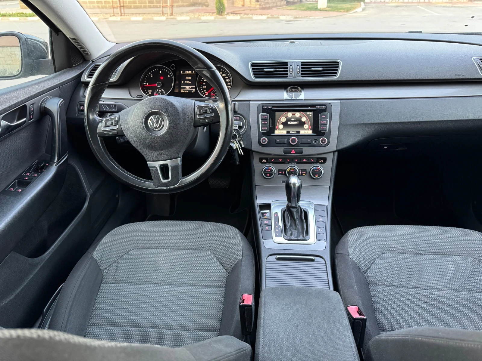 VW Passat 2.0 ТДИ 140 к.с. | Mobile.bg — изображение 12