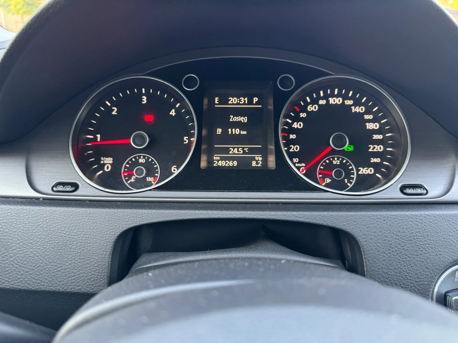 VW Passat 2.0 ТДИ 140 к.с. | Mobile.bg — изображение 13