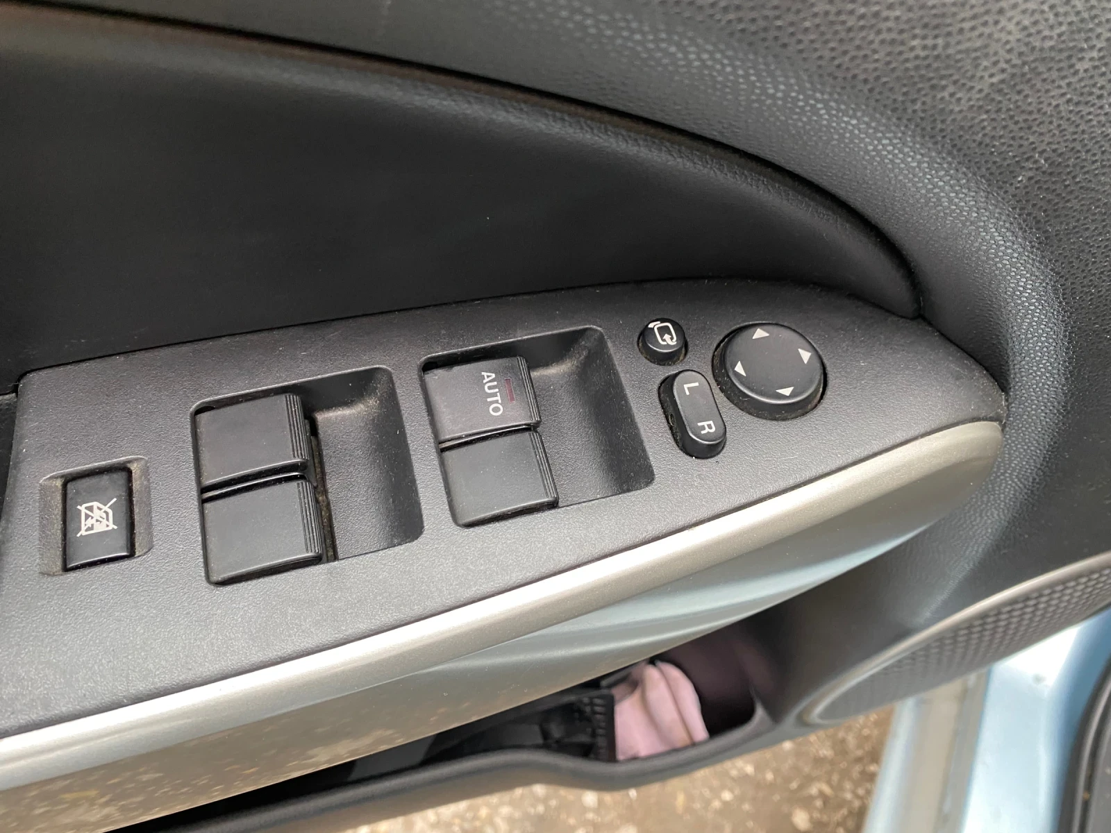 Mazda 2 1.3 ��� ����� ����  | Mobile.bg � ����������� 14