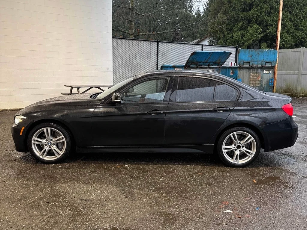 BMW 330 * xDrive * CARFAX * М ПАКЕТ * HARMAN/KARDON - изображение 2
