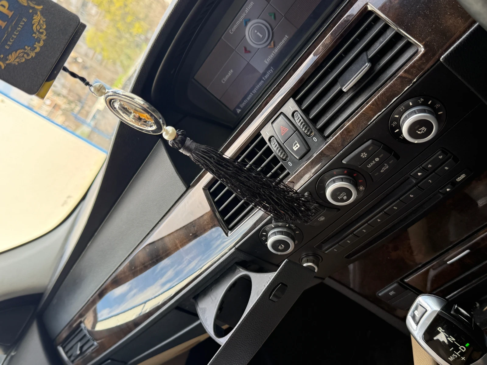 BMW 525 * FACELIFT* ДЕСЕН ВОЛАН* , снимка 7 - Автомобили и джипове - 54325272