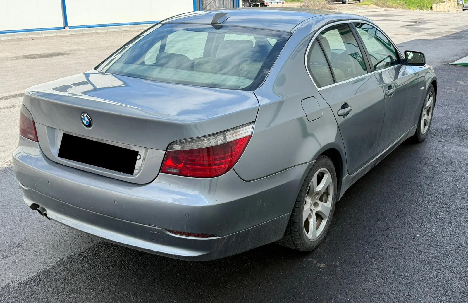 BMW 525 * FACELIFT* ДЕСЕН ВОЛАН* , снимка 4 - Автомобили и джипове - 54325272