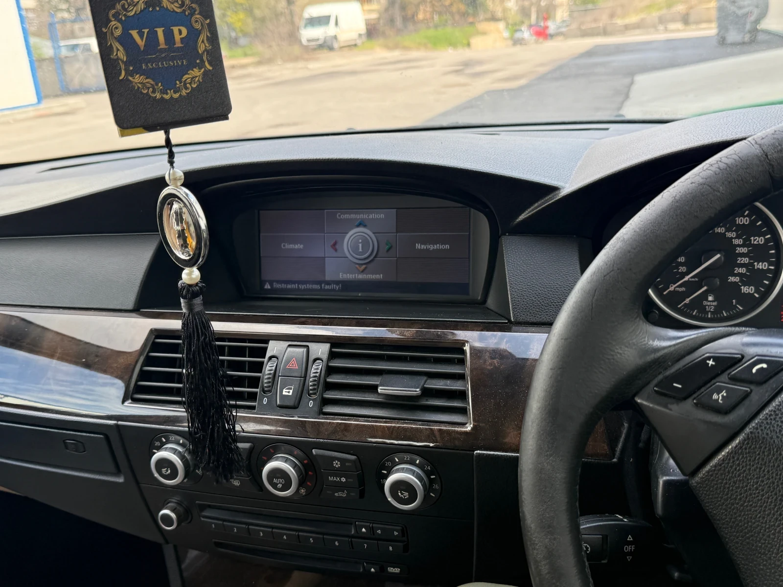 BMW 525 * FACELIFT* ДЕСЕН ВОЛАН* , снимка 6 - Автомобили и джипове - 54325272