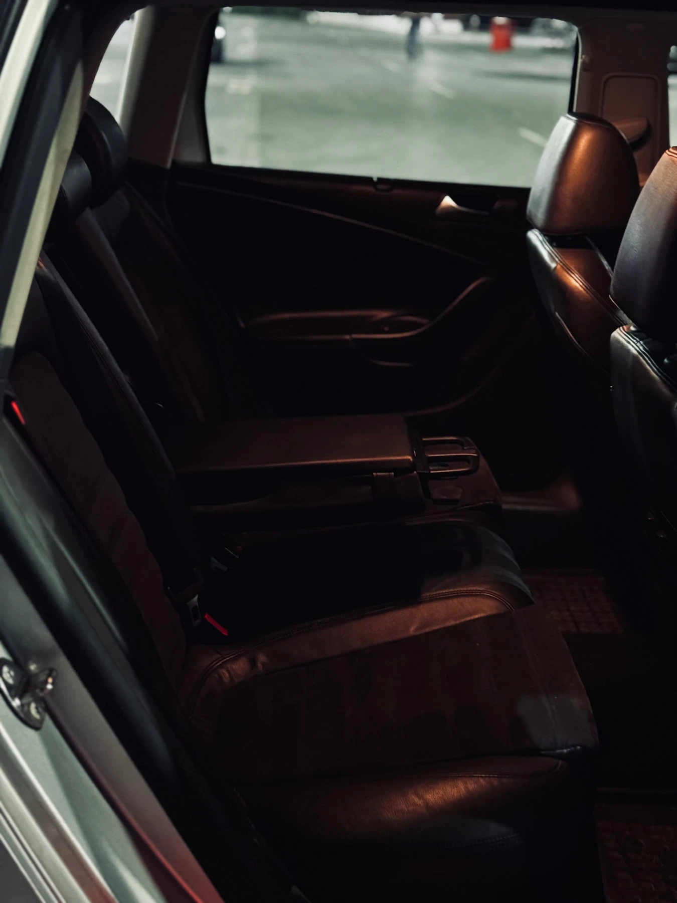 VW Passat, снимка 10 - Автомобили и джипове - 54555642