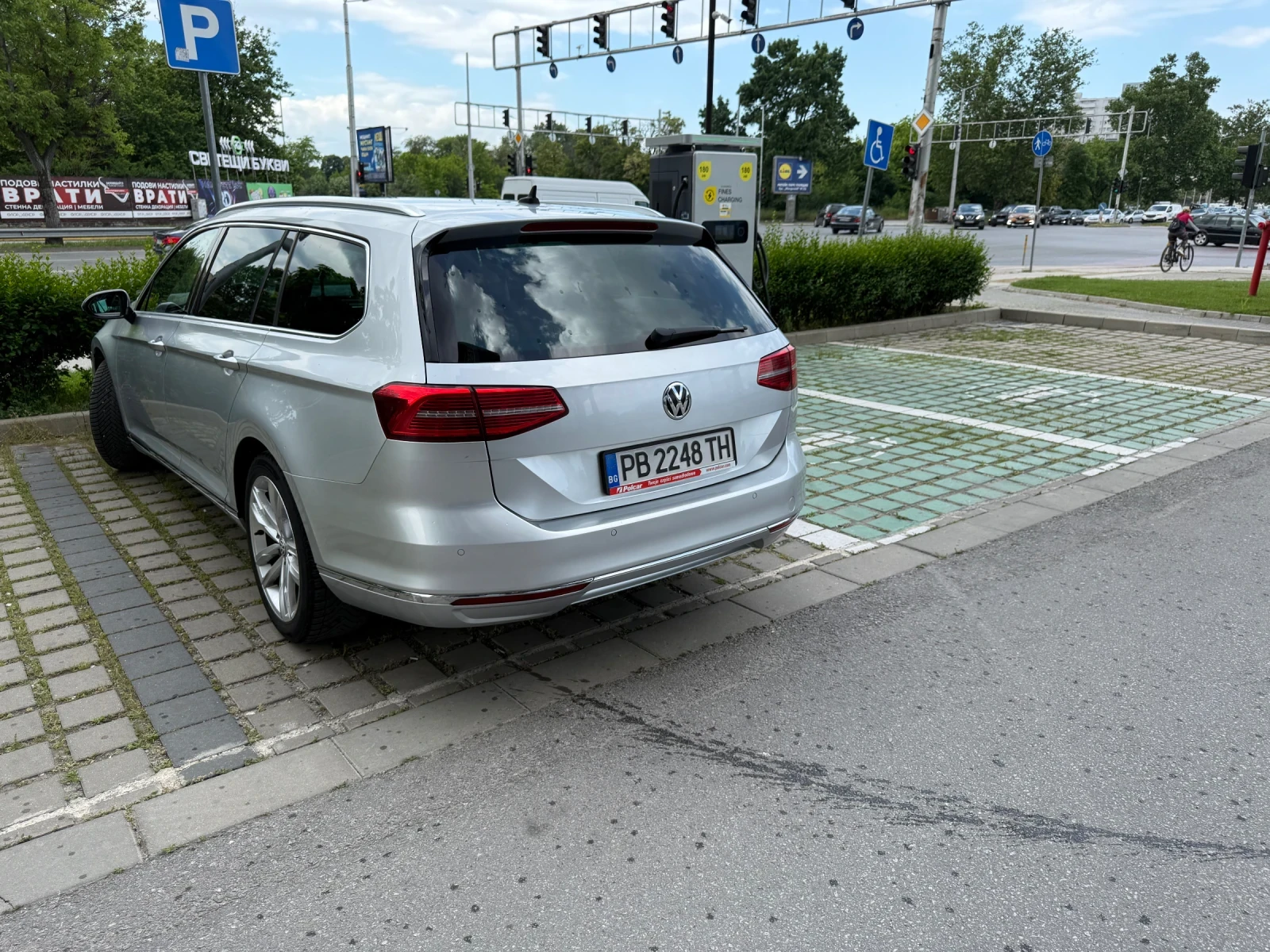 VW Passat B8, снимка 4 - Автомобили и джипове - 54574209
