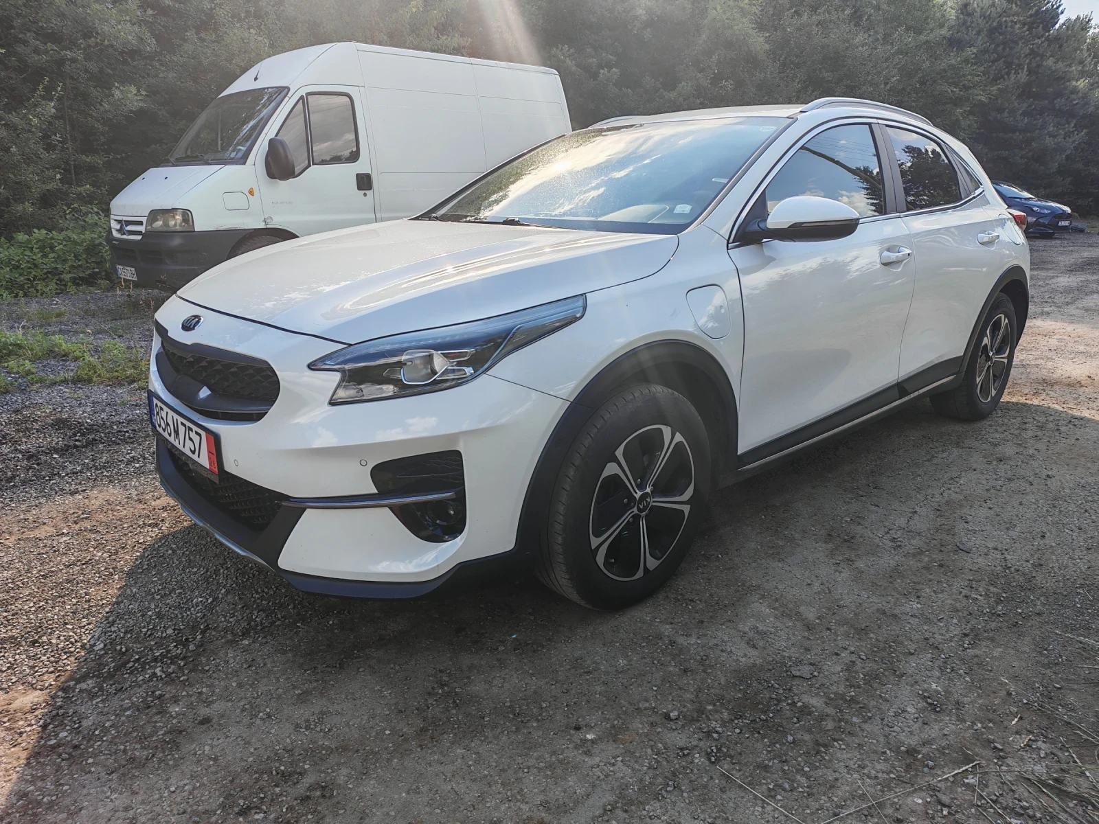 Kia XCeed 1, 6 Plug-in-Hybrid PHEV, снимка 2 - Автомобили и джипове - 54990463