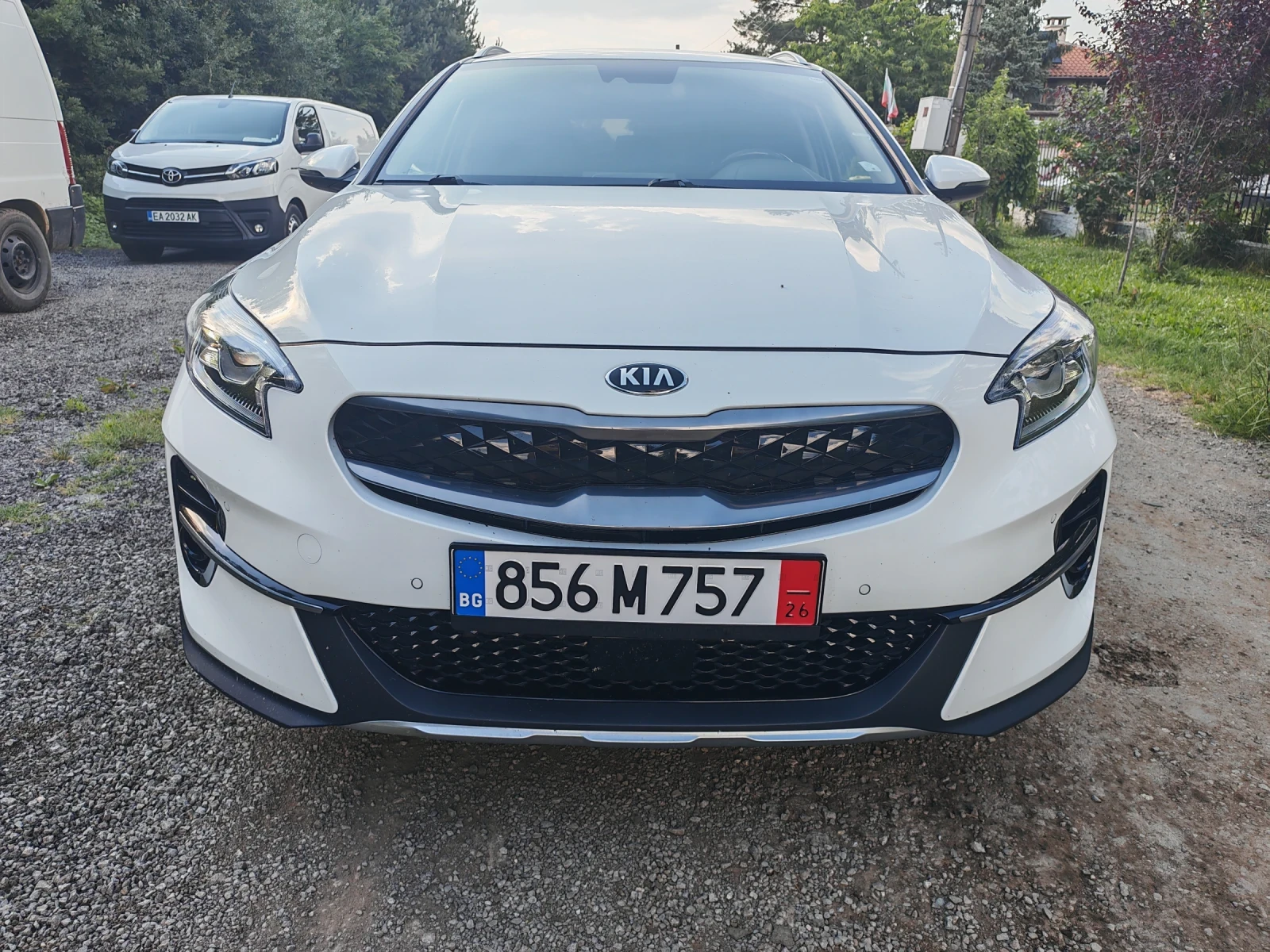 Kia XCeed 1, 6 Plug-in-Hybrid PHEV, снимка 7 - Автомобили и джипове - 54990463