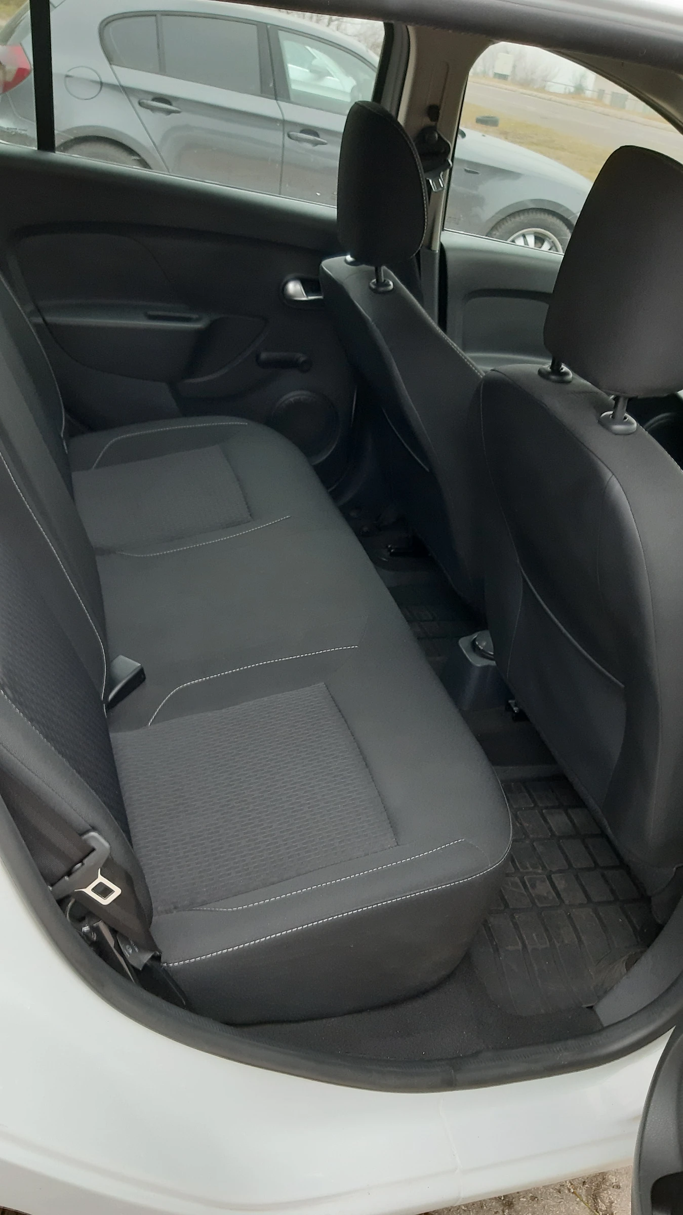 Dacia Sandero 1.5 dCi Ambiance S&S EU6b, снимка 11 - Автомобили и джипове - 55082238