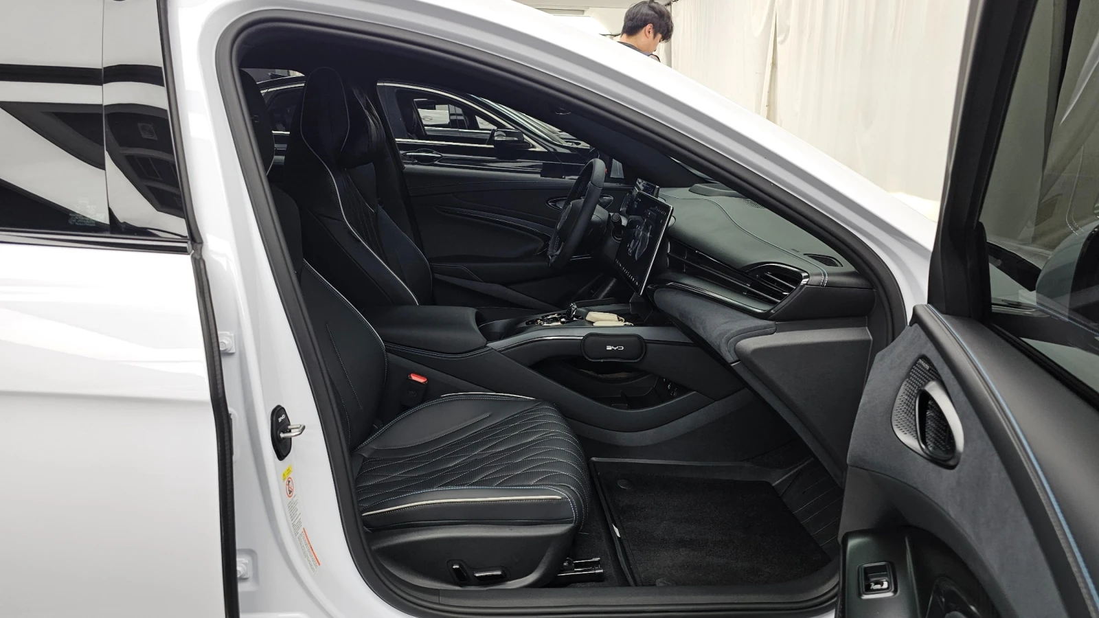 BYD Seal PLUS* FULL ЕКСТРИ * hellascars.bg * , снимка 12 - Автомобили и джипове - 55597344