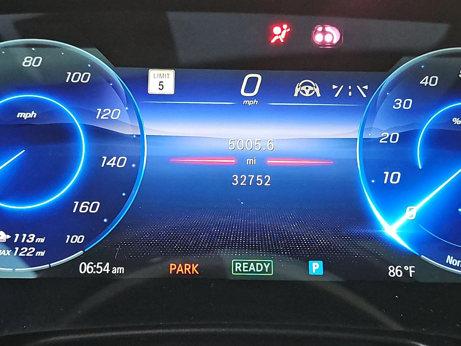 Mercedes-Benz EQS 580 AMG-pkg* Hyperscreen* Burmester* Executive , снимка 10 - Автомобили и джипове - 55615234