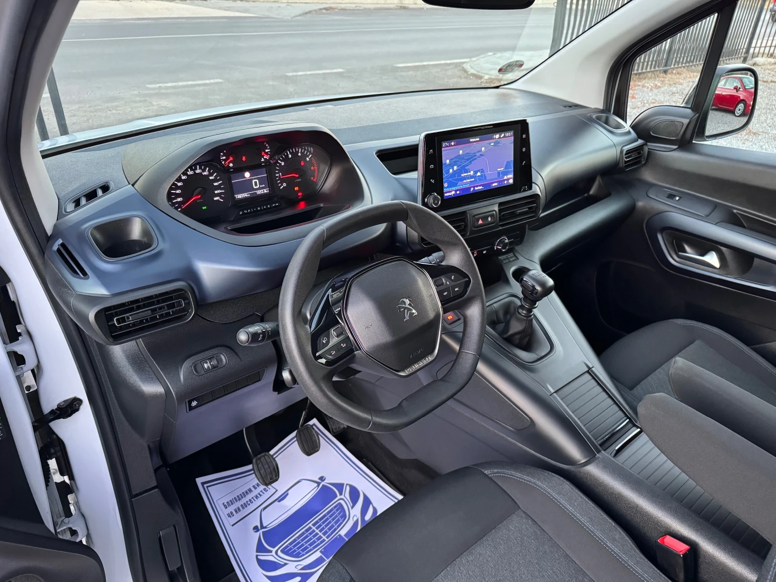 Peugeot Rifter 1.5d N1 L1 5seats!! ALLURE NAVI!! , снимка 12 - Автомобили и джипове - 56011447