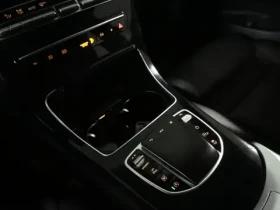 Mercedes-Benz GLC 300 Mercedes-Benz GLC 300 / CARFAX, снимка 13