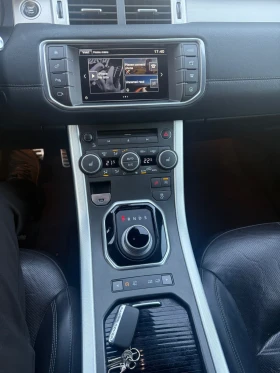 Land Rover Range Rover Evoque R-Dynamic, Facelift , снимка 12