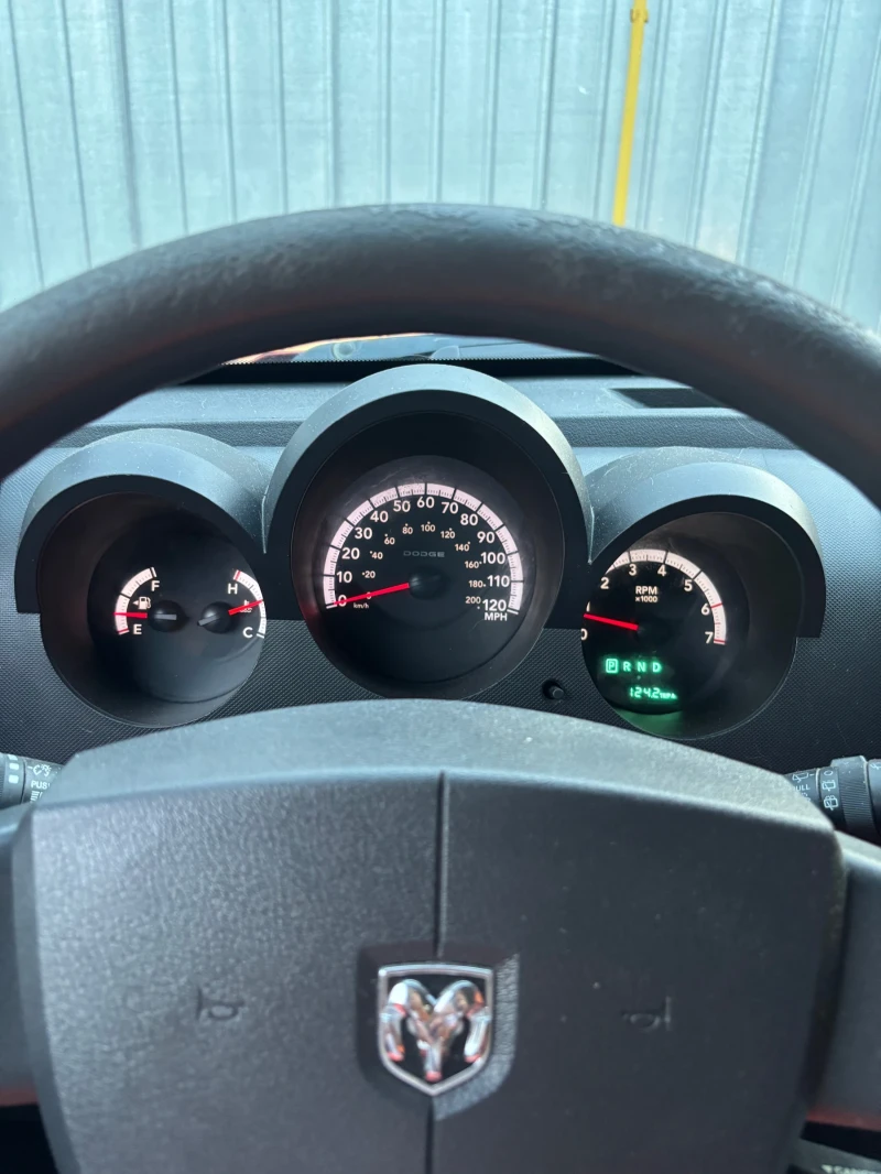 Dodge Nitro 3.7i 4х4 газова уредба!, снимка 14 - Автомобили и джипове - 51122084