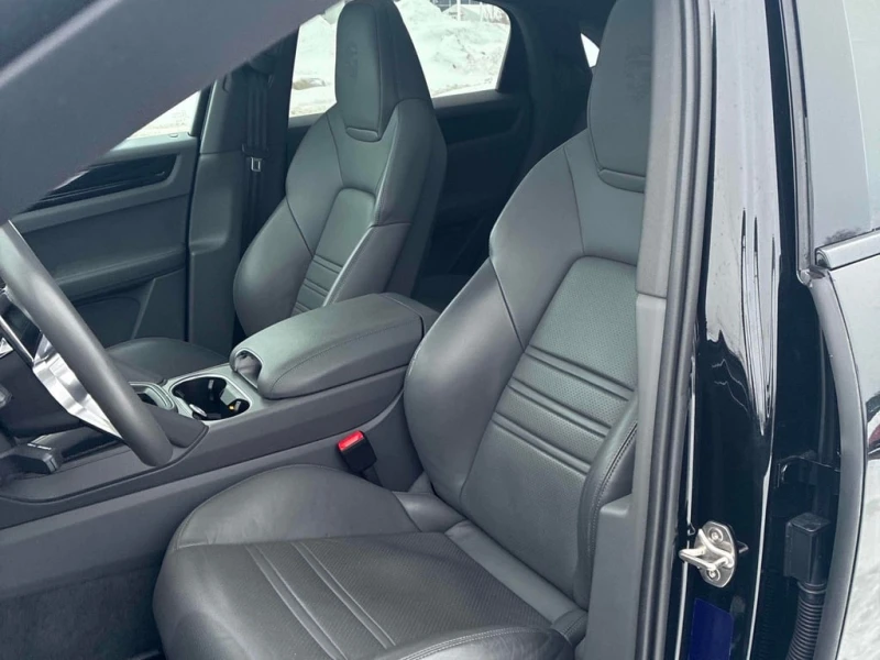Porsche Cayenne 2023 Coupe AWD * CARFAX * БЕЗ ПЪРВОНАЧАЛНА ВНОСКА, снимка 10 - Автомобили и джипове - 53027136