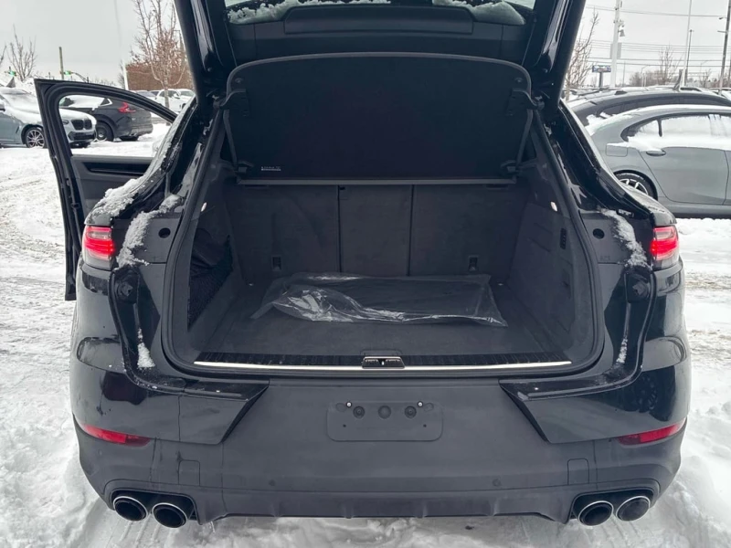 Porsche Cayenne 2023 Coupe AWD * CARFAX * БЕЗ ПЪРВОНАЧАЛНА ВНОСКА, снимка 15 - Автомобили и джипове - 53027136