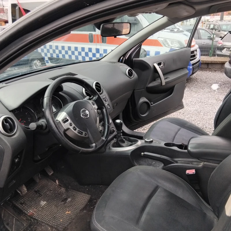 Nissan Qashqai 2.0DCI 4x4 7-местен, снимка 7 - Автомобили и джипове - 53592295