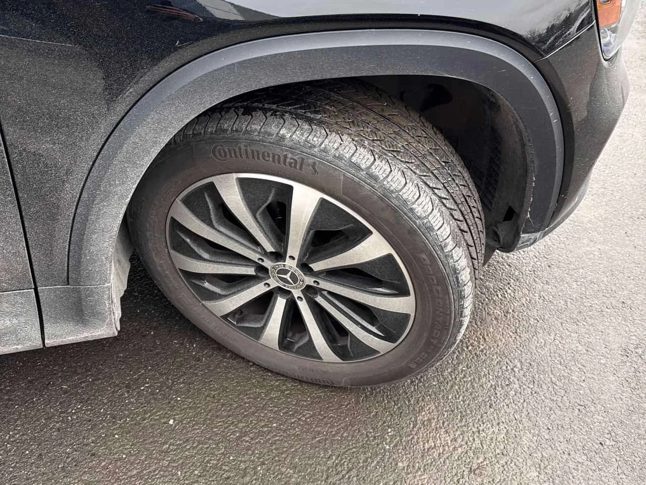 Mercedes-Benz GLB * 250 * DISTRONIC* PANORAMA* ПОДГРЕВИ* , снимка 7 - Автомобили и джипове - 53906811