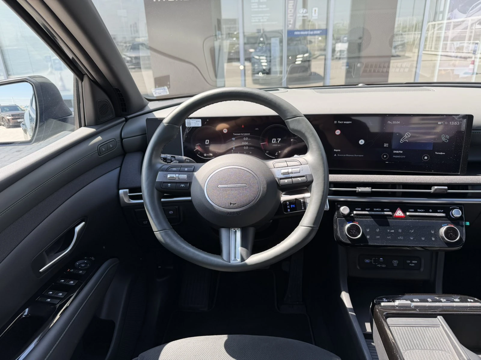 Hyundai Tucson LUXURY 20th ANIVERSARY, снимка 13 - Автомобили и джипове - 54331635