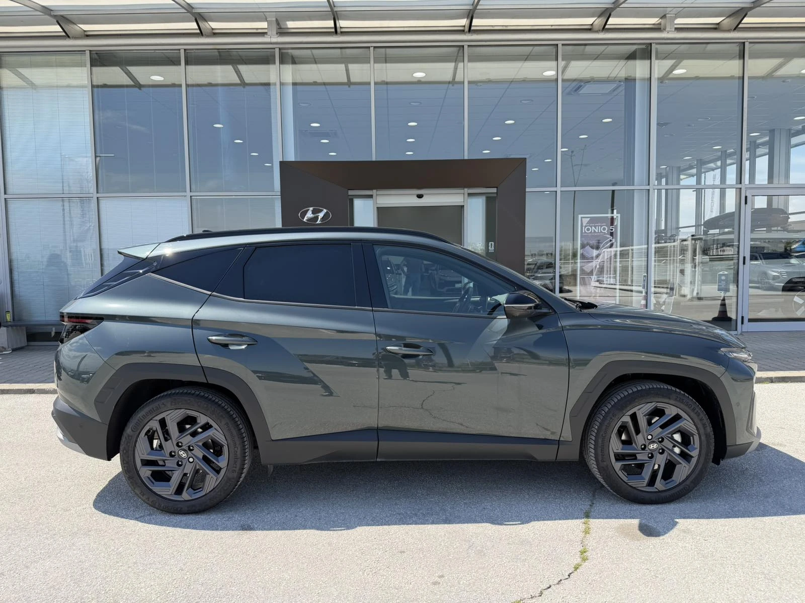 Hyundai Tucson LUXURY 20th ANIVERSARY, снимка 5 - Автомобили и джипове - 54331635