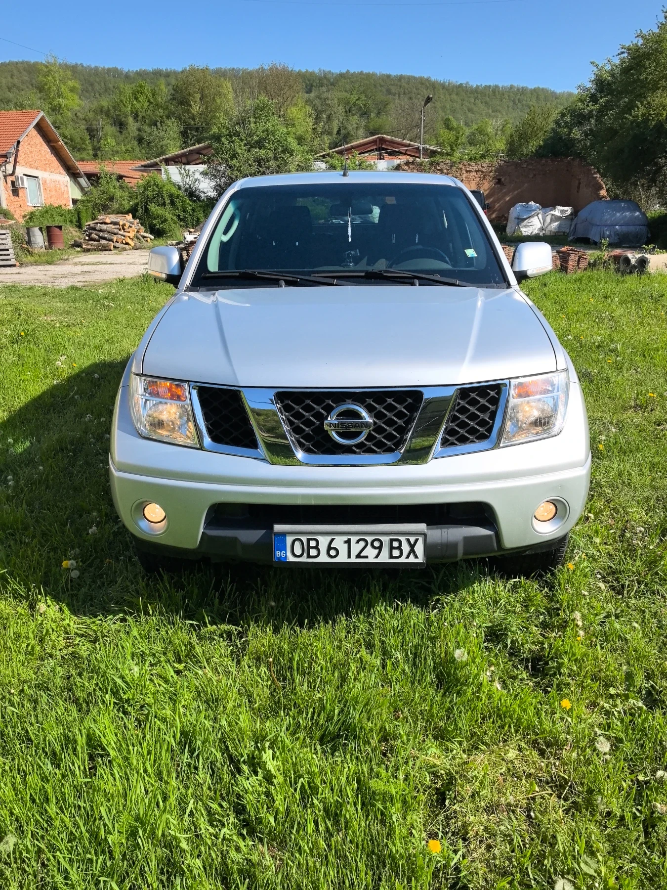 Nissan Navara УНИКАТ 135хкм.РЕАЛНИ БЕЗ РЪЖДА , снимка 4 - Автомобили и джипове - 54424203