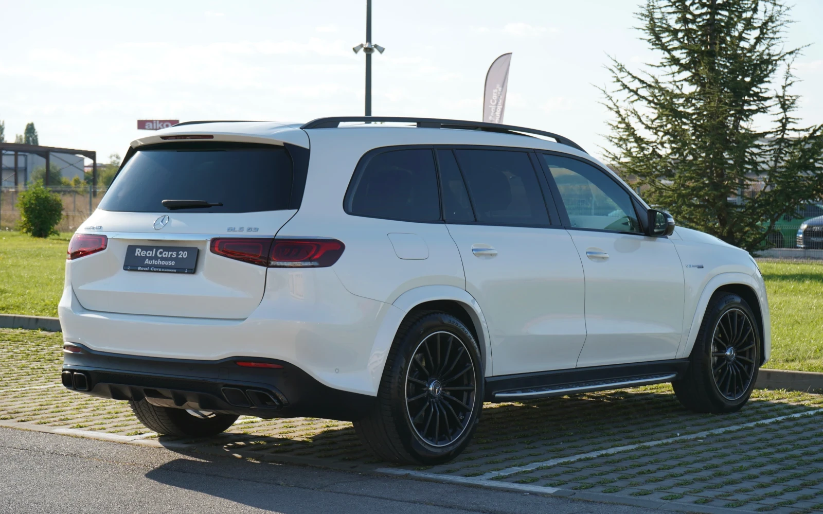 Mercedes-Benz GLS 63 AMG 4М+ * PANO* BURMESTER* HEAD UP* KEYLESS* 360, снимка 4 - Автомобили и джипове - 56119374