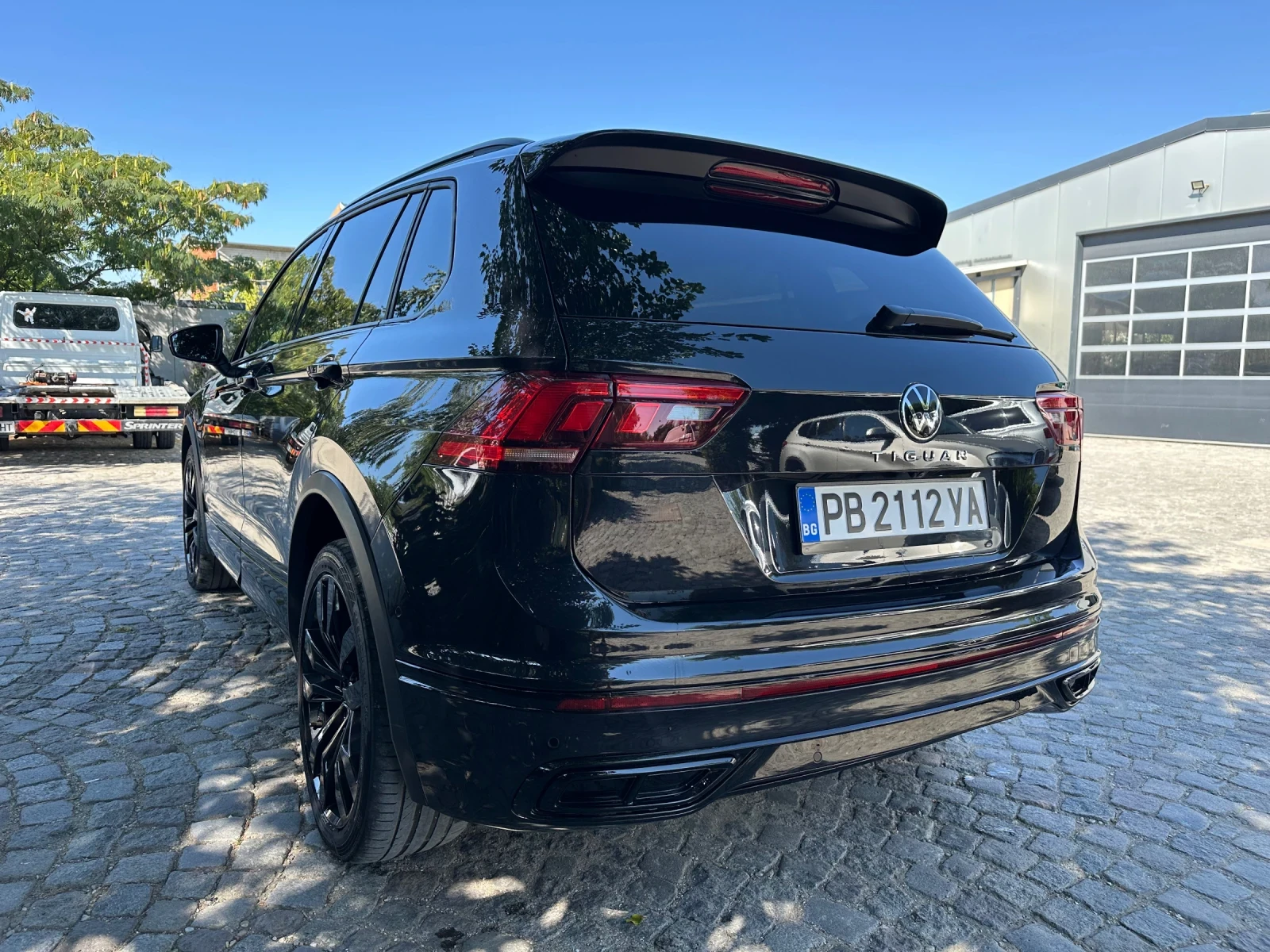VW Tiguan 2.0 TSI  190кс 4x4 R line , снимка 5 - Автомобили и джипове - 56152804