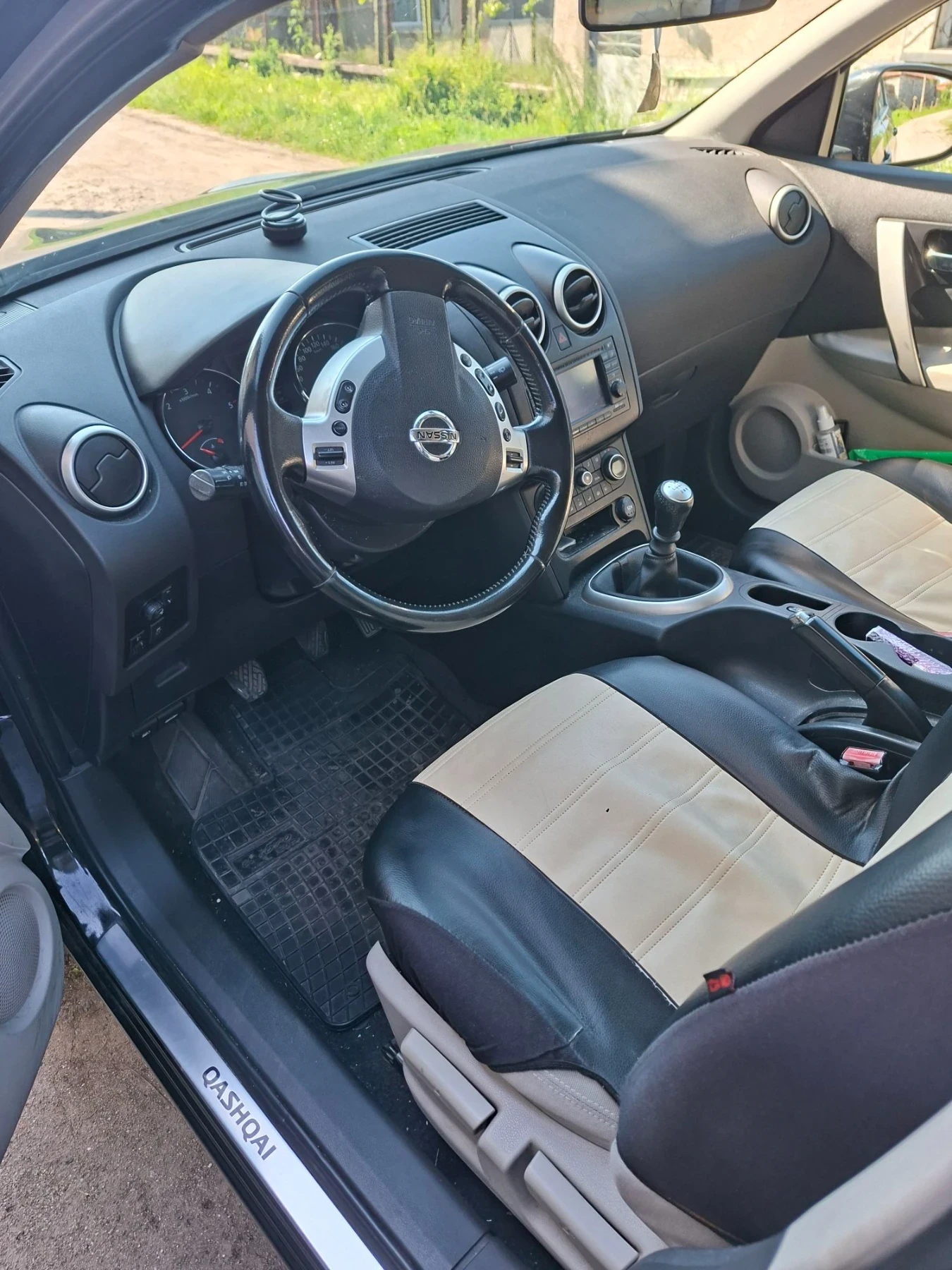 Nissan Qashqai, снимка 6 - Автомобили и джипове - 56297183