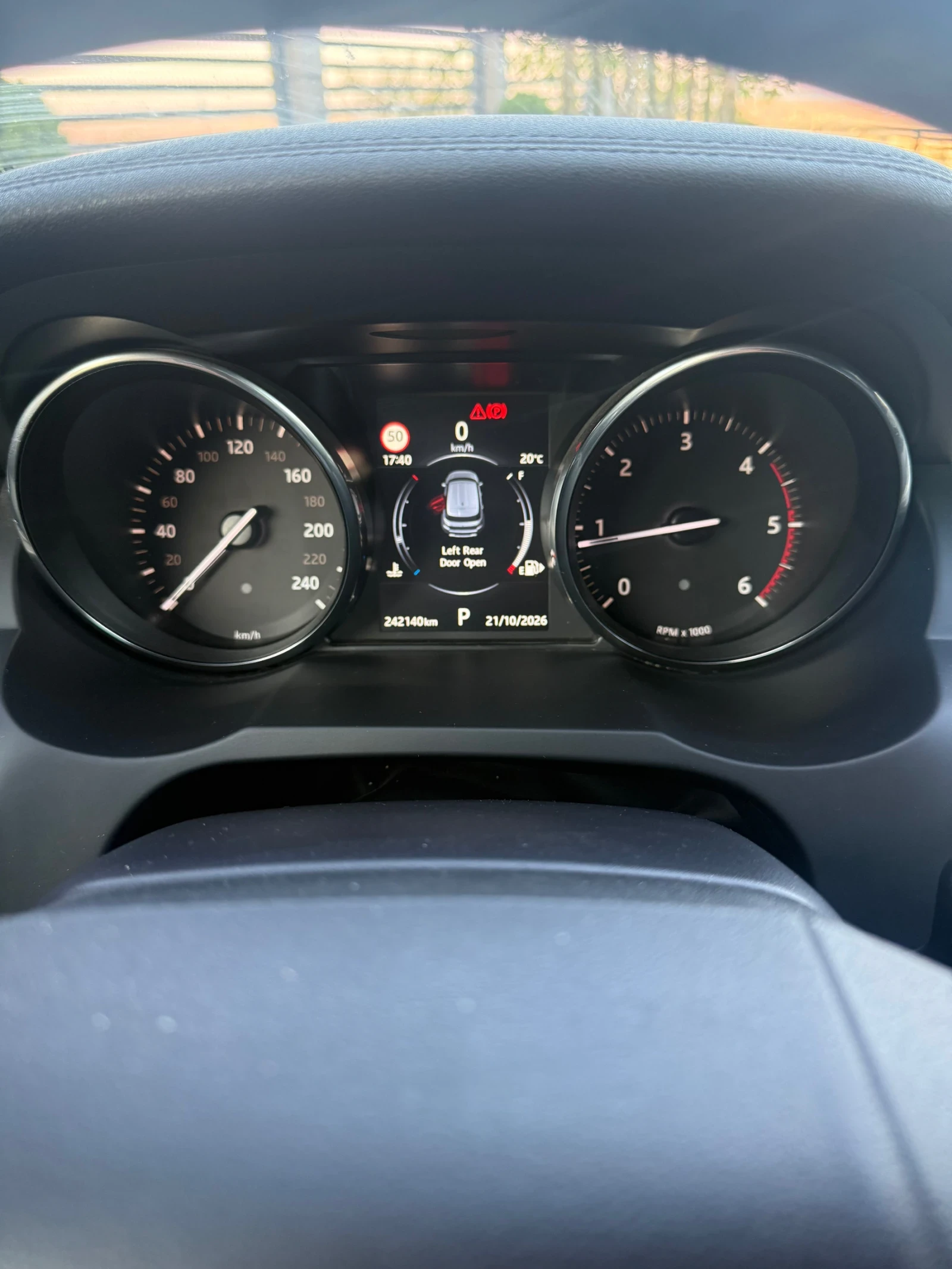 Land Rover Range Rover Evoque R-Dynamic, Facelift , снимка 9 - Автомобили и джипове - 56663675
