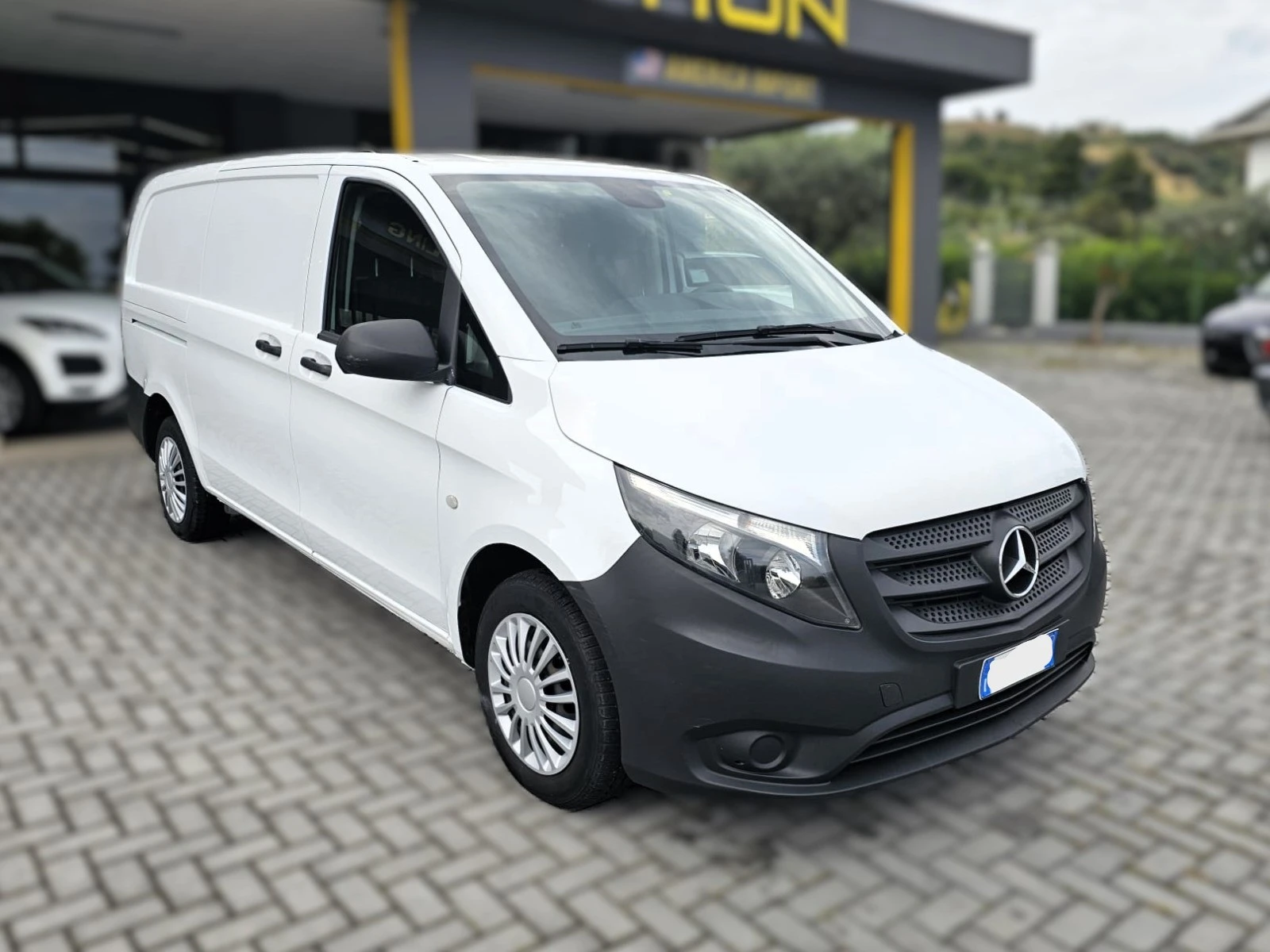 Mercedes-Benz Vito Mercedes-Benz Vito 114 Cdi Van 136cv ДЪЛГА БАЗА