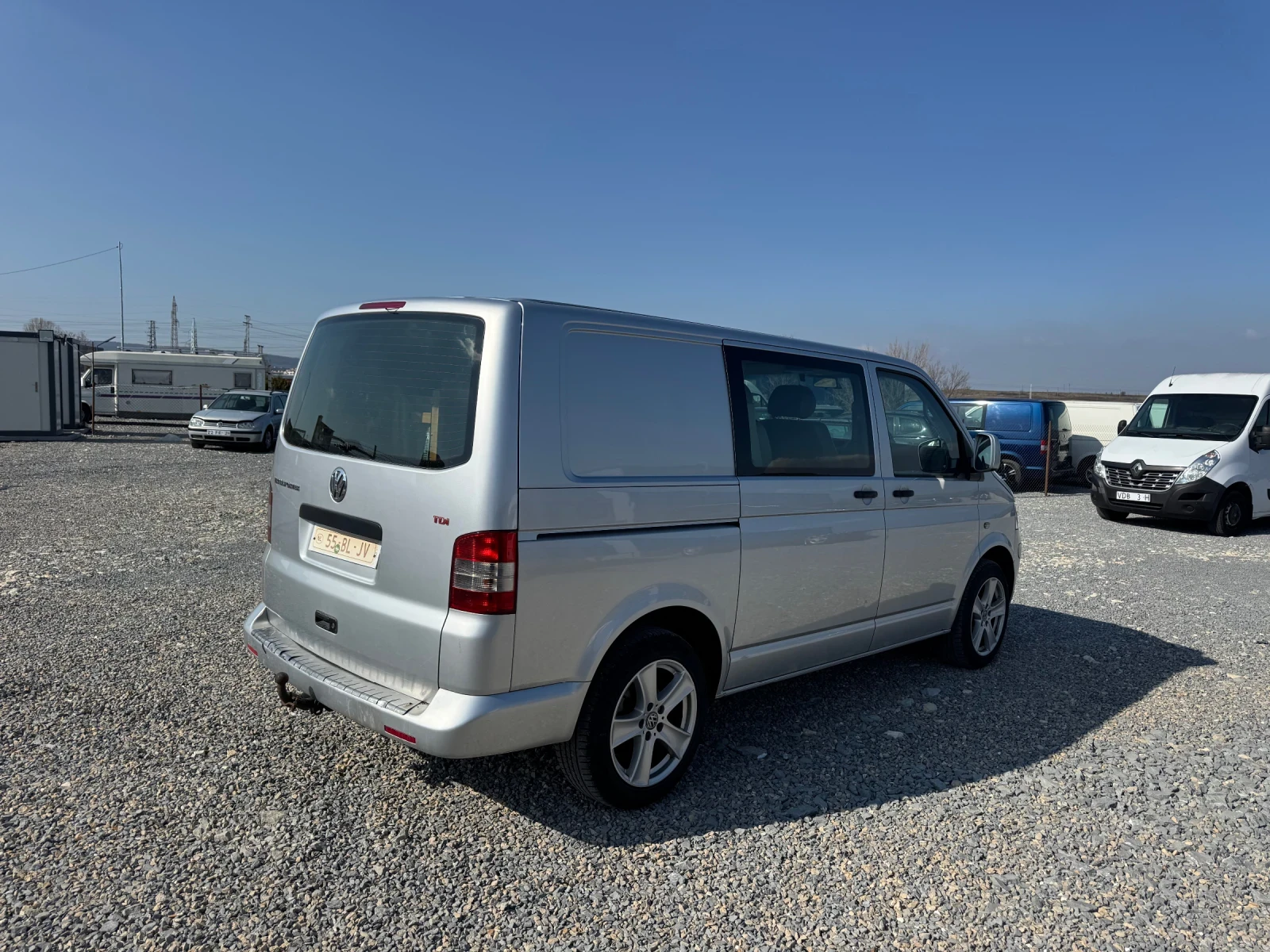 VW Transporter 2.5TDI 131hp УНИКАТ, снимка 4 - Бусове и автобуси - 53870564
