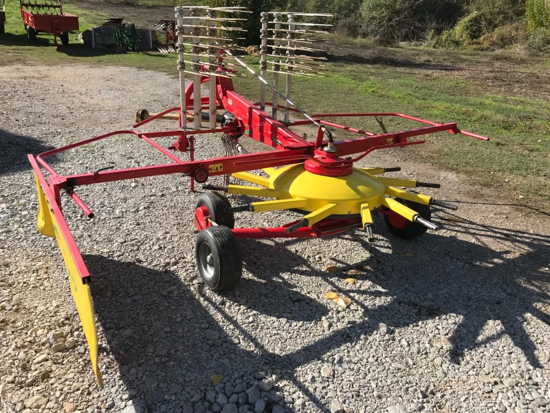 Сенообръщачка Pottinger TOP 420 N, снимка 4 - Селскостопанска техника - 52903261