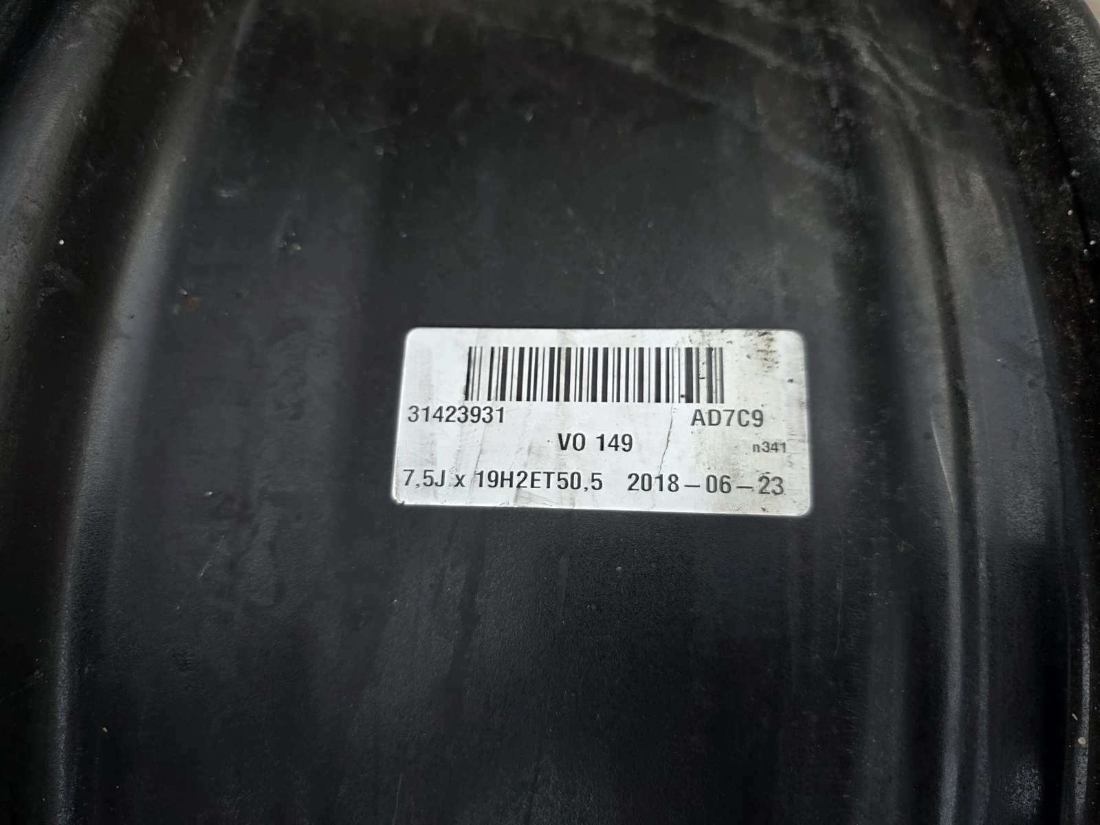 Джанти за Volvo, снимка 3 - Гуми и джанти - 56725371