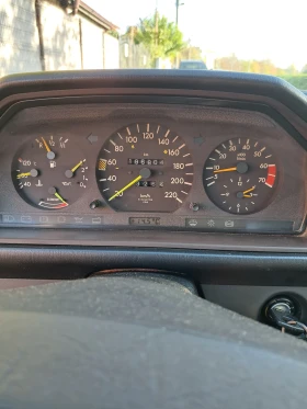 Mercedes-Benz 124, снимка 14